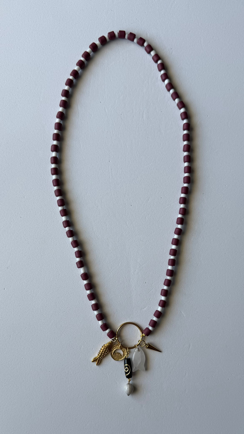 MOONLIT CATCH NECK