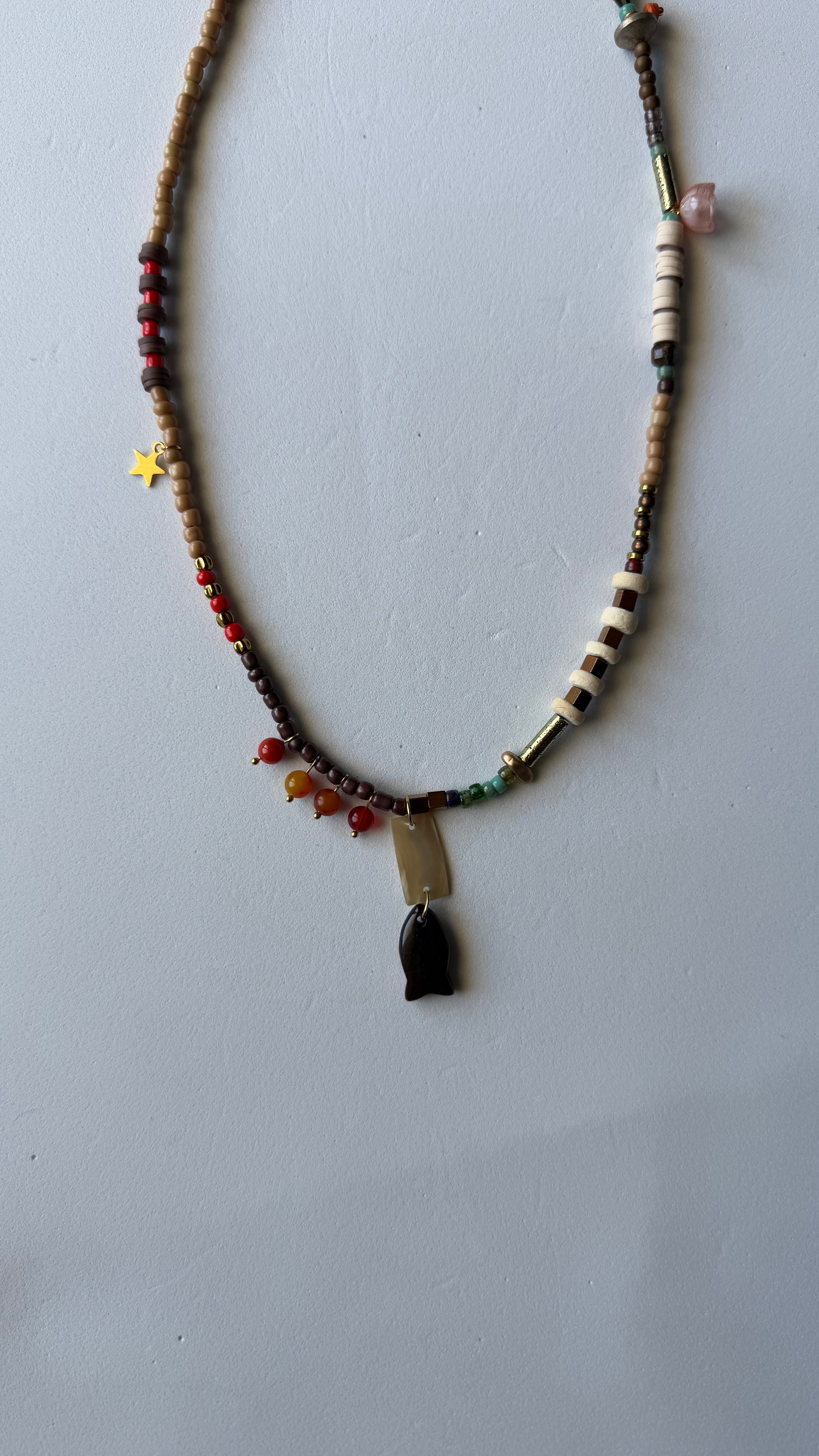 WILD CORAL NECK